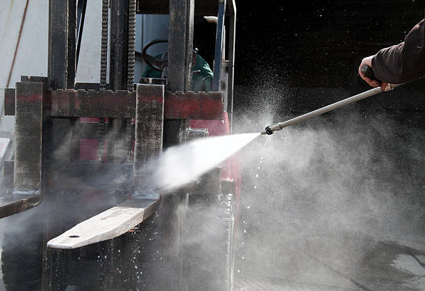 Best Driveway Pressure Washing  in Juneau, WI